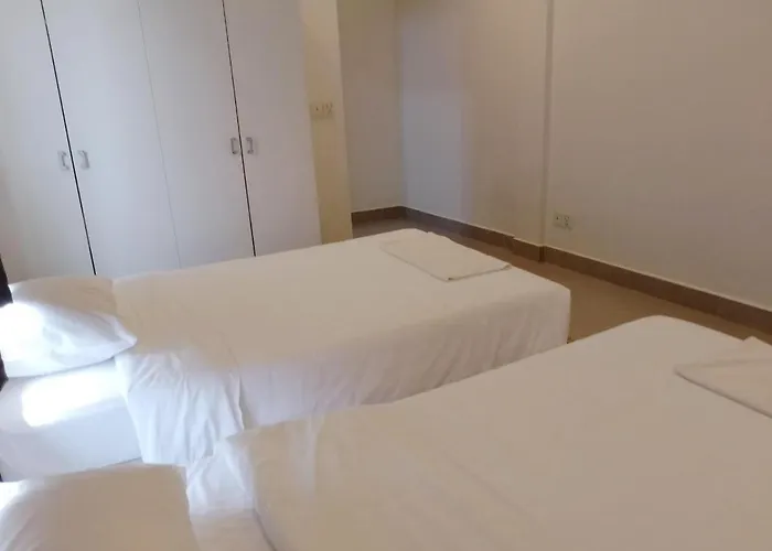 Pl Nocleg ze śniadaniem *